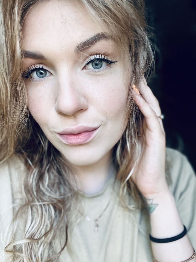  ,   Vlada, 26 ,   ,   , c , 