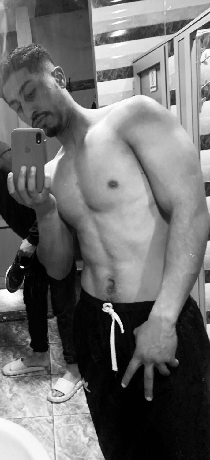  ,   Houssam, 23 ,   ,   
