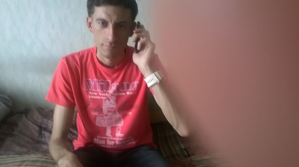  6286483  Amid, 42 ,    