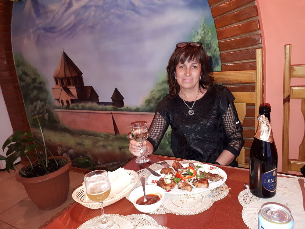  30360133  Natali, 52 ,    