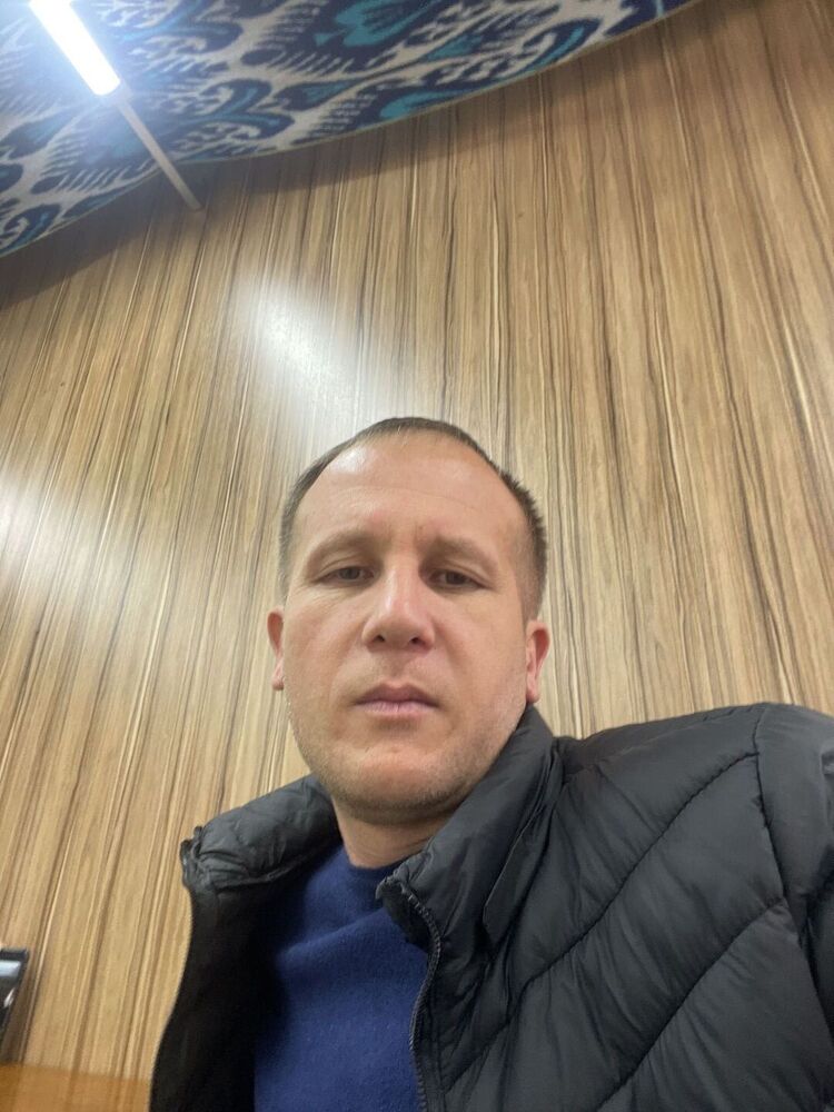  30934883  Elyorbek, 41 ,    
