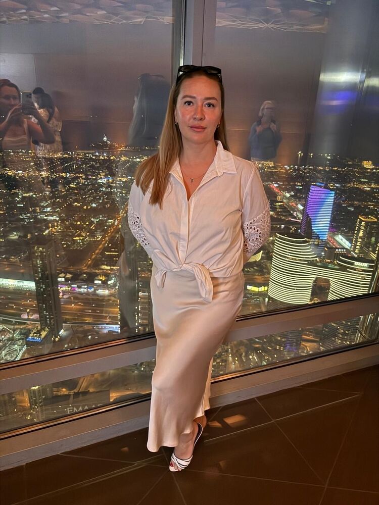  52533283  Anna, 39 ,    