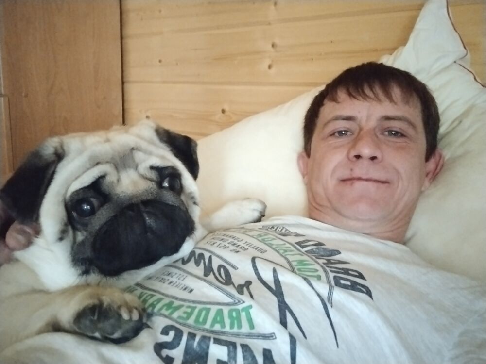  ,   Anton, 42 ,   ,   