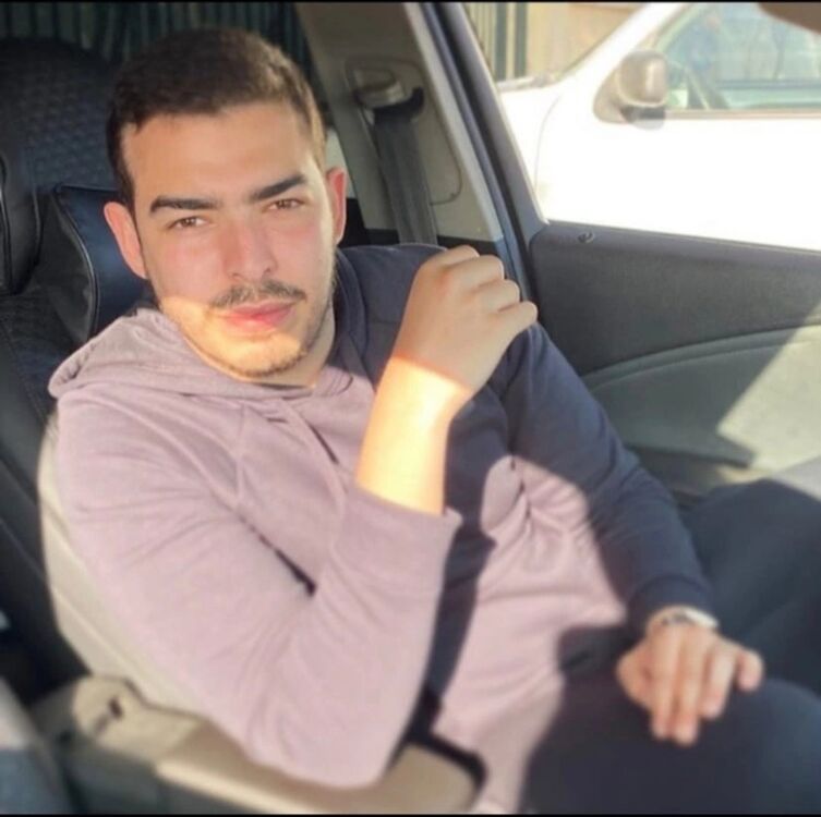  ,   Yassine, 30 ,   ,   