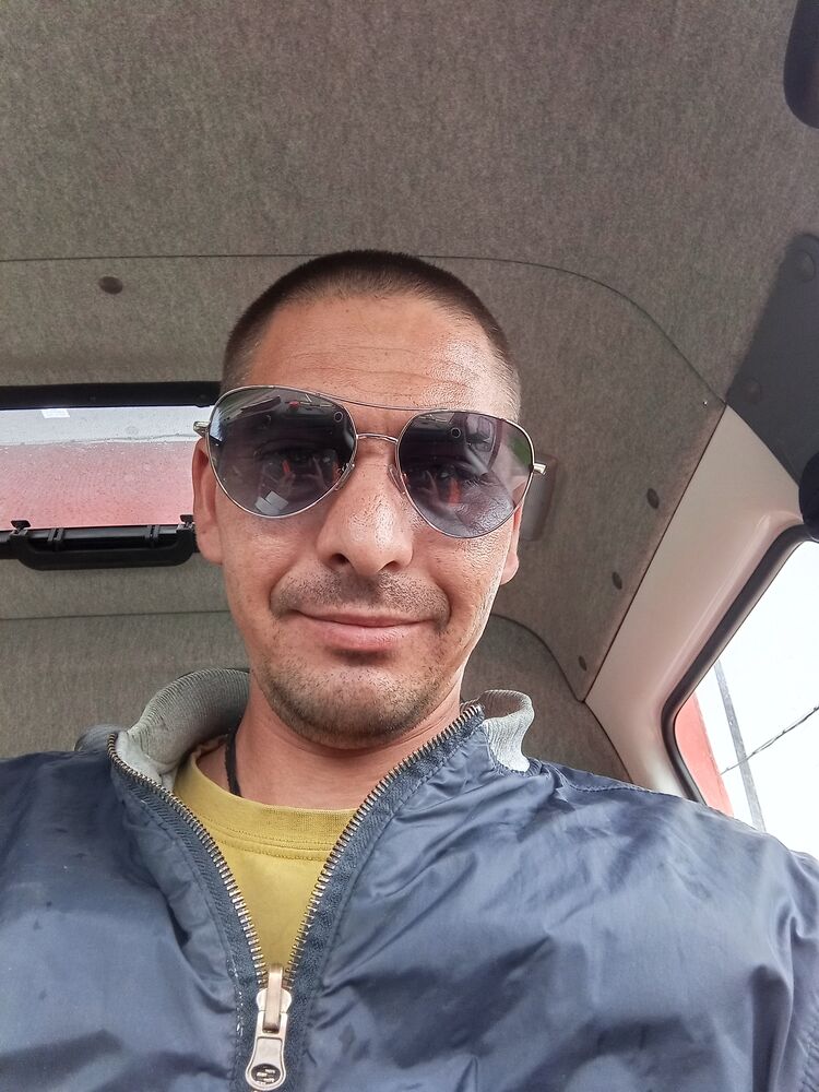  52604683  Oleg, 34 ,    
