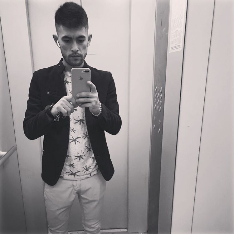  32212703  , 30 ,    