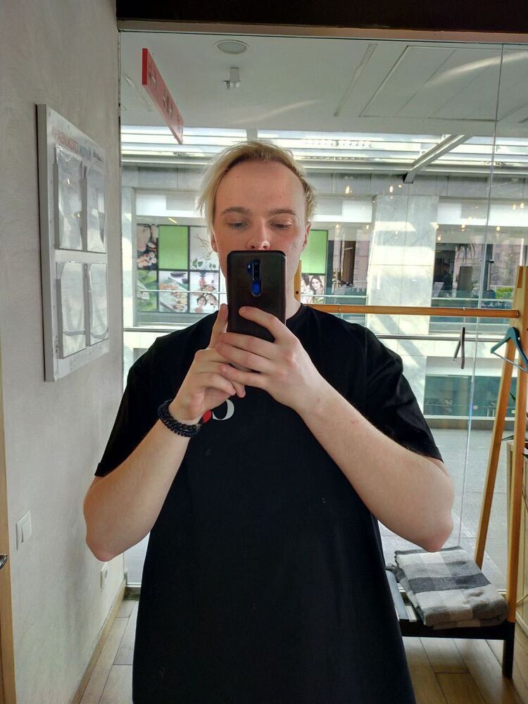  48880063  Bogdan, 23 ,    