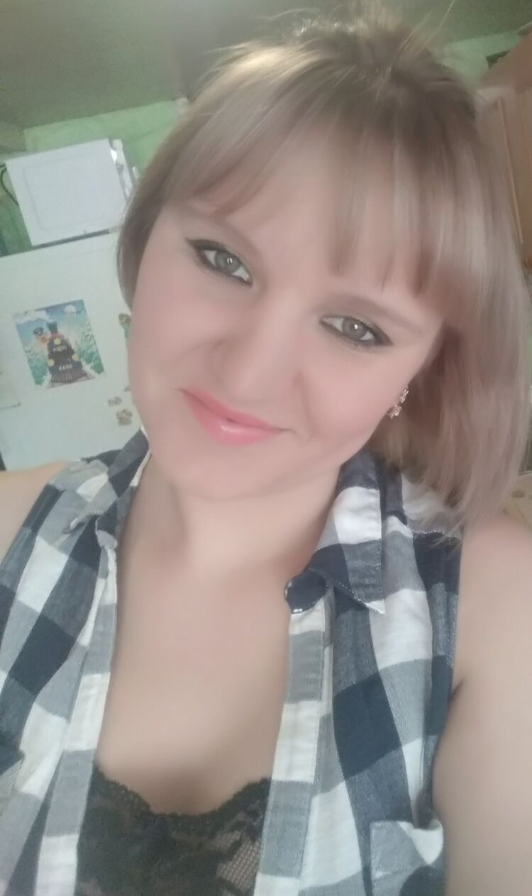  24053173  Diana, 32 ,    