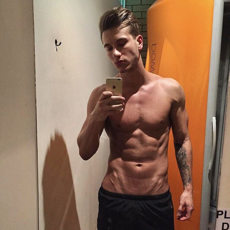 ���� 25767973 ������� Max, 28 ���, ���� ���������� � ������