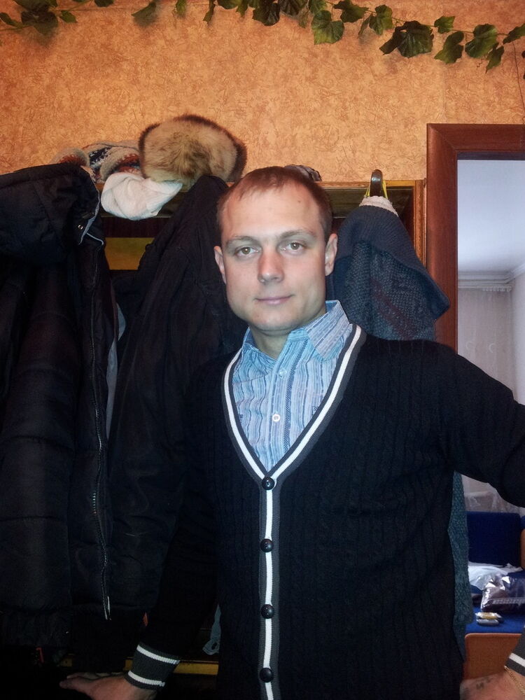  4771043  Igor, 38 ,    