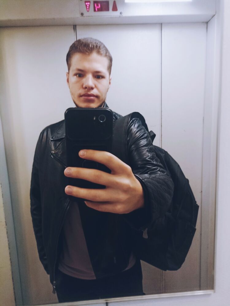  43842053  Nikolay, 24 ,    -