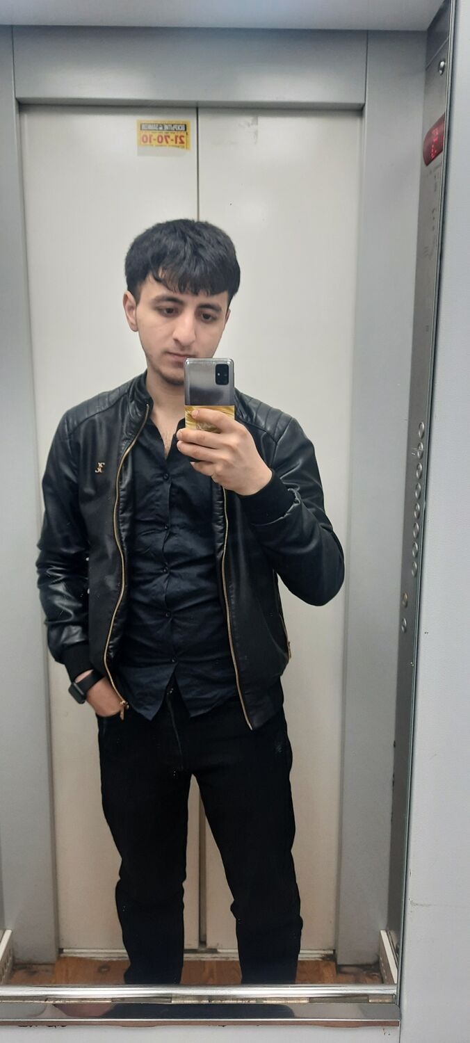  ,   Rufat, 24 ,   ,   