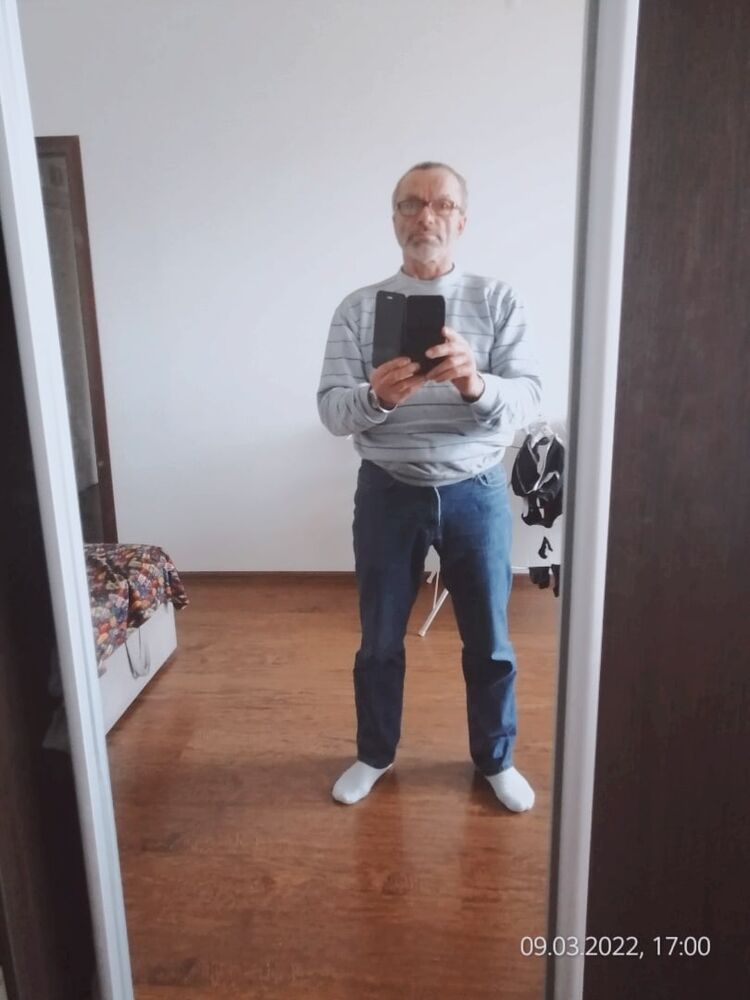  38976383  , 65 ,    