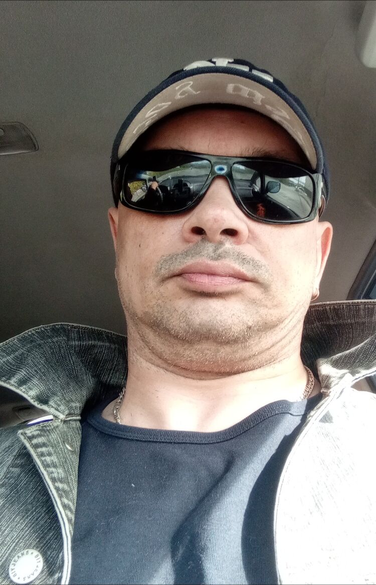  44366123  , 46 ,    -