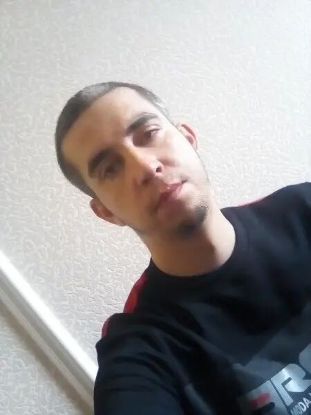  47698673  Artem, 34 ,    