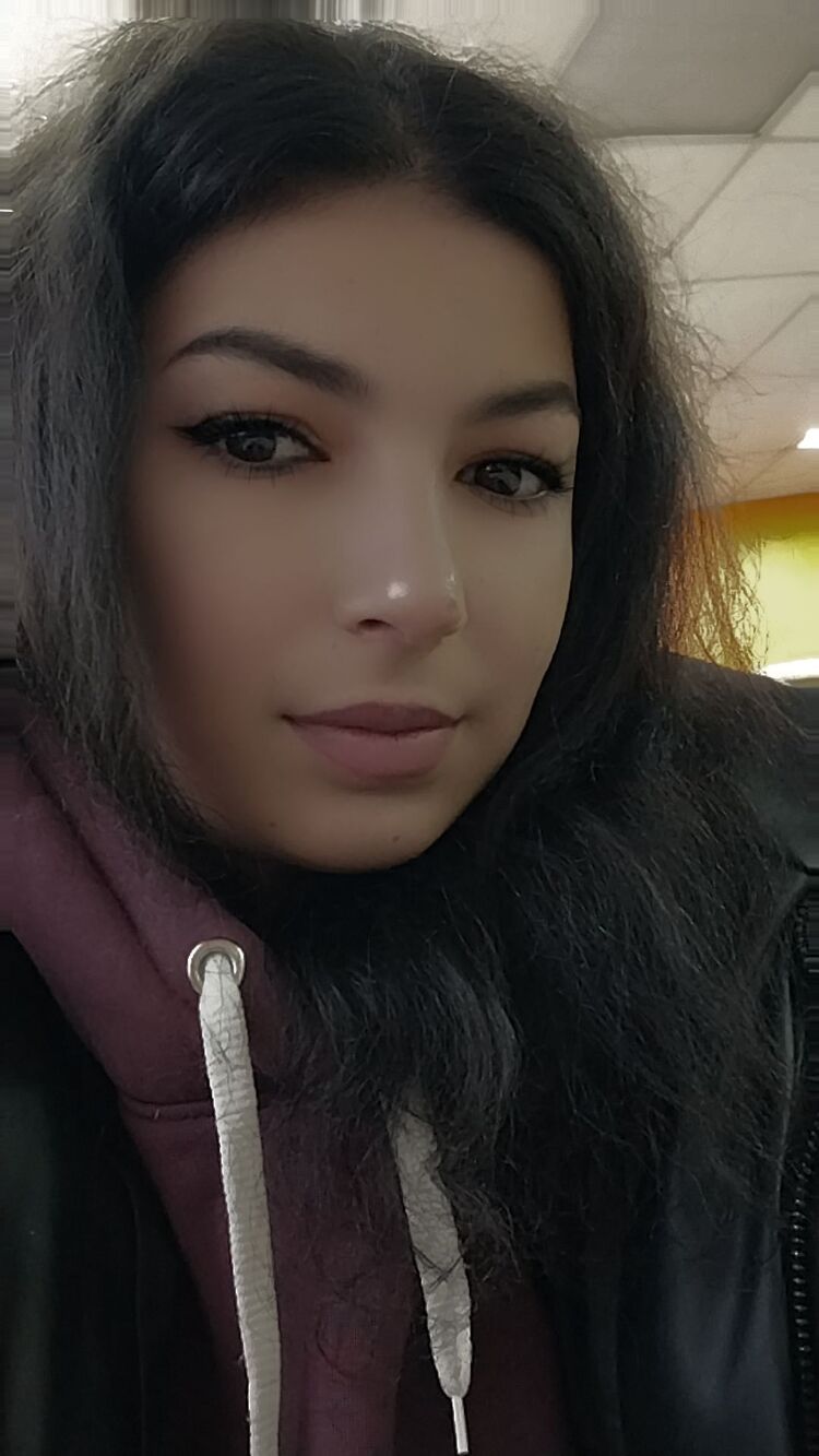  49895923  , 28 ,    