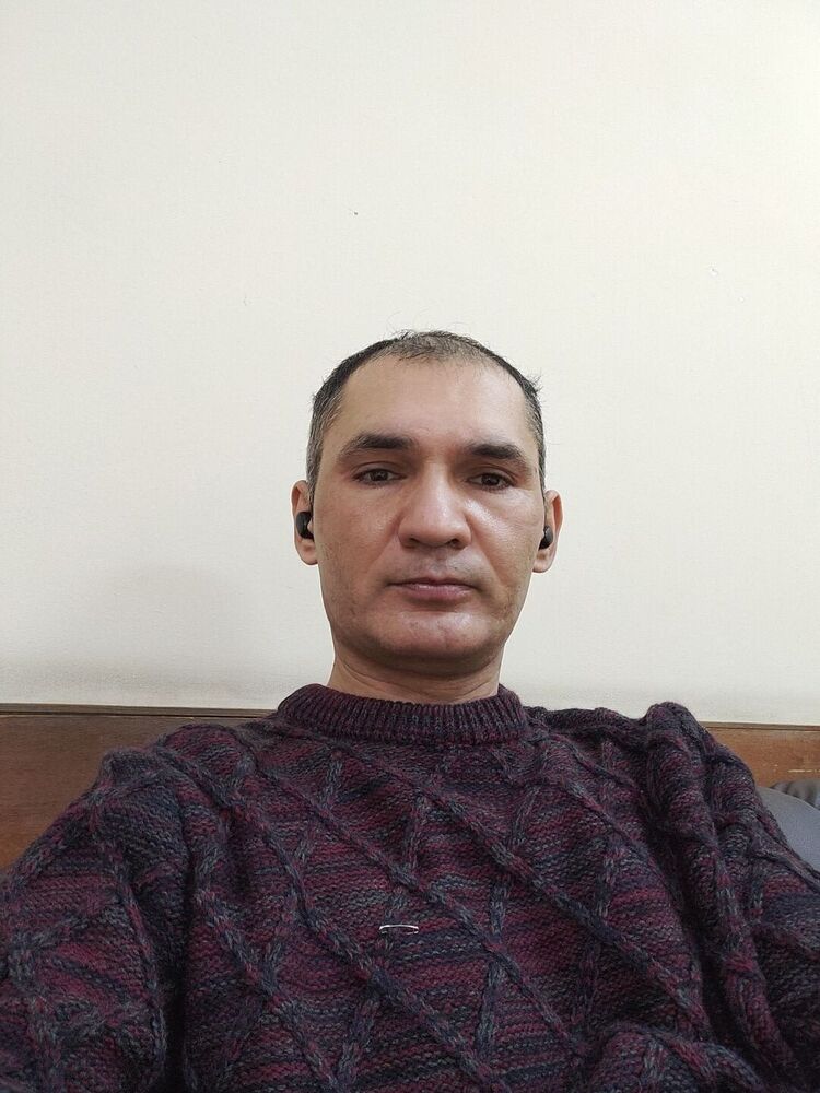  ,   Umrbek, 45 ,     , c , 