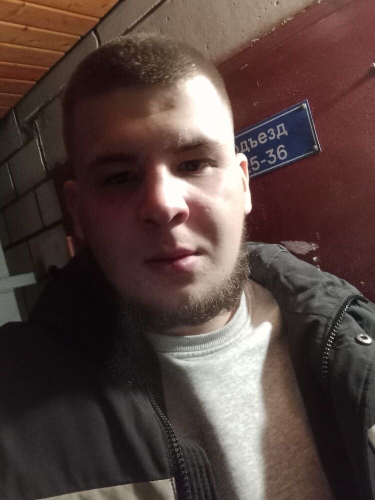  42838373  Roma, 22 ,    