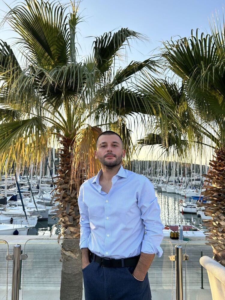  ,   Suleyman, 33 ,   ,   