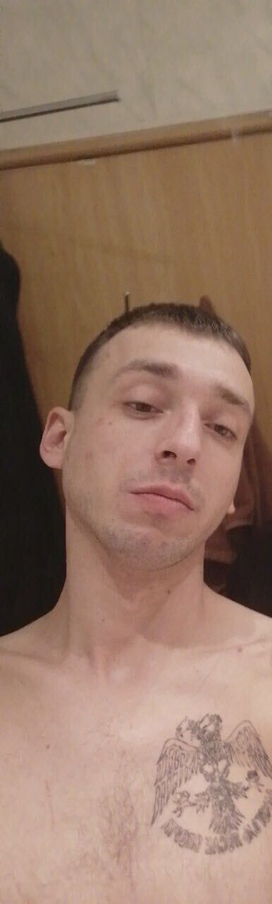  ,   Lucky, 32 ,   ,   
