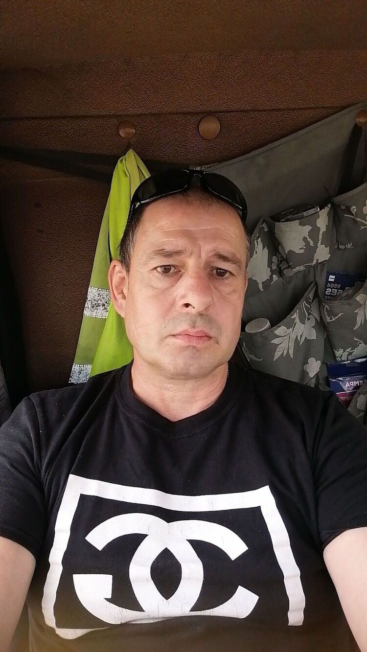  35598083  , 54 ,    