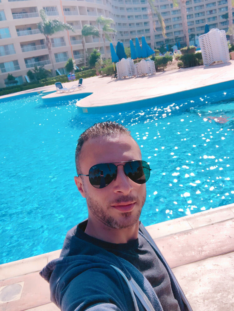  ,   Essam, 39 ,   ,   