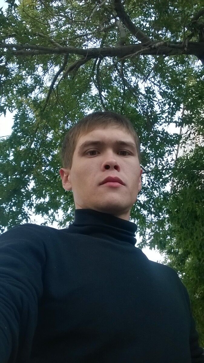  ,   Viktor, 31 ,   