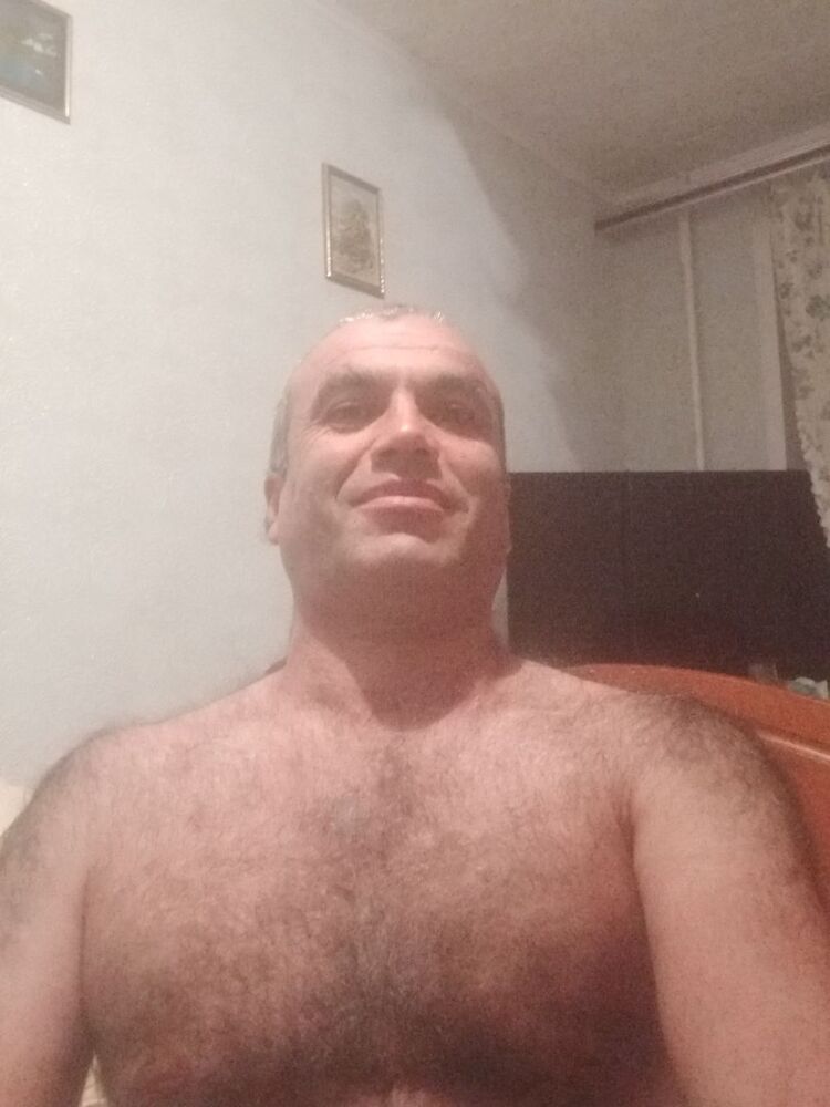  32568563  , 47 ,    