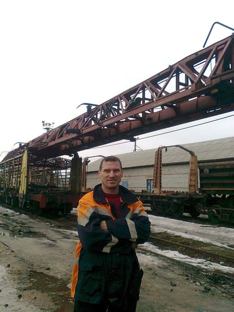  40064903  , 56 ,    