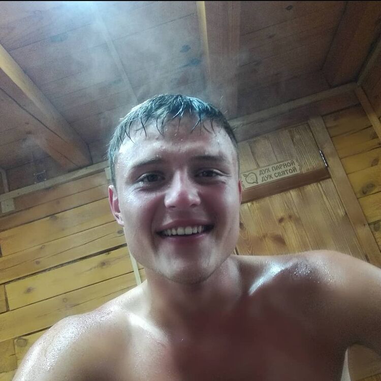  28036973  Ilya, 29 ,    