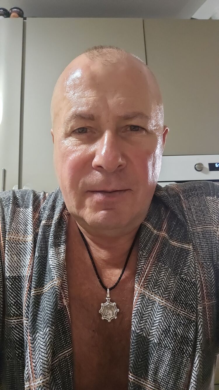  53683703  , 65 ,    