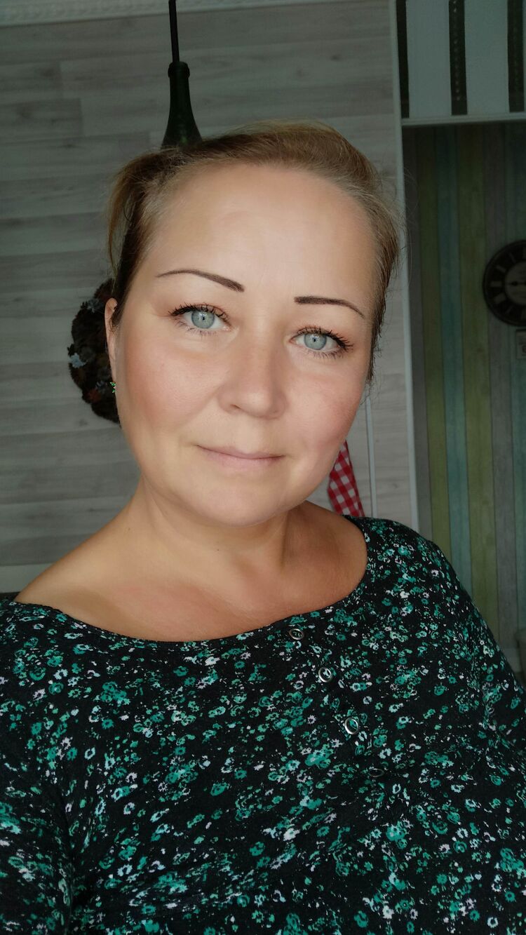  48545473  Anna, 45 ,    -