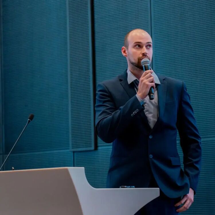 ���������� ������, ���� ������� �������, 33 ����, ������������ ��� ������, ����� � ���������, c�������� ���������