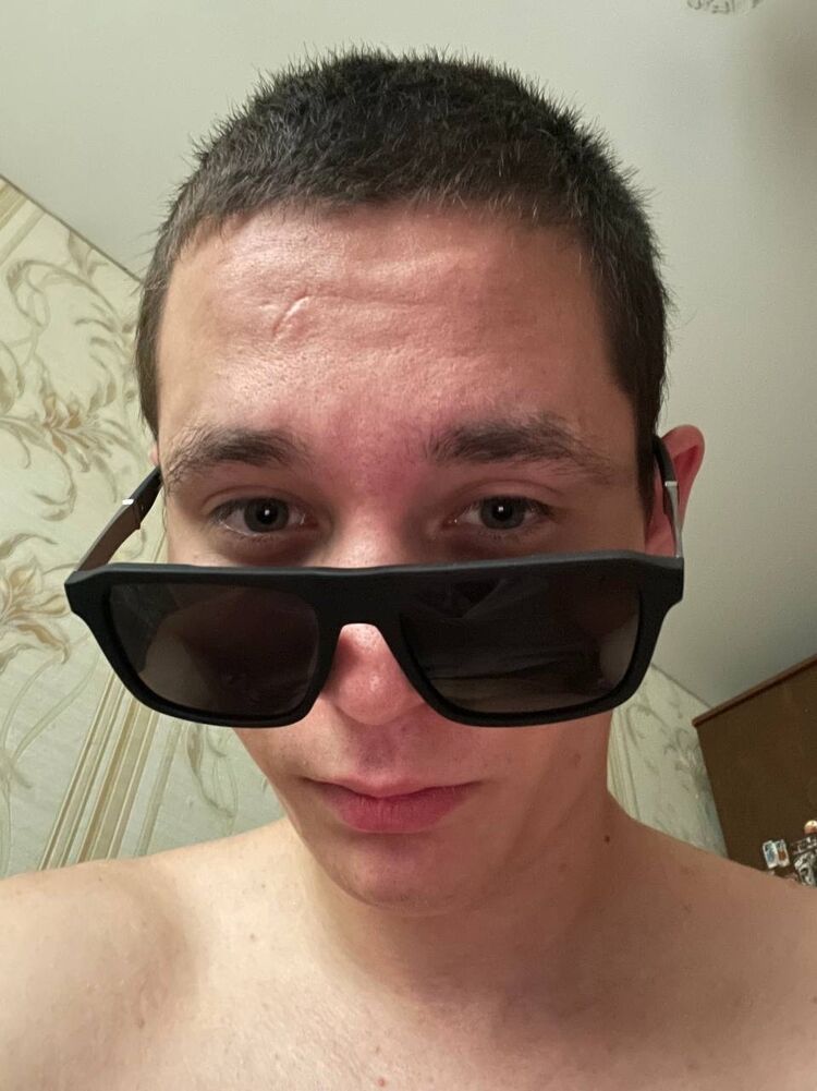  53119053  Azamat, 22 ,    