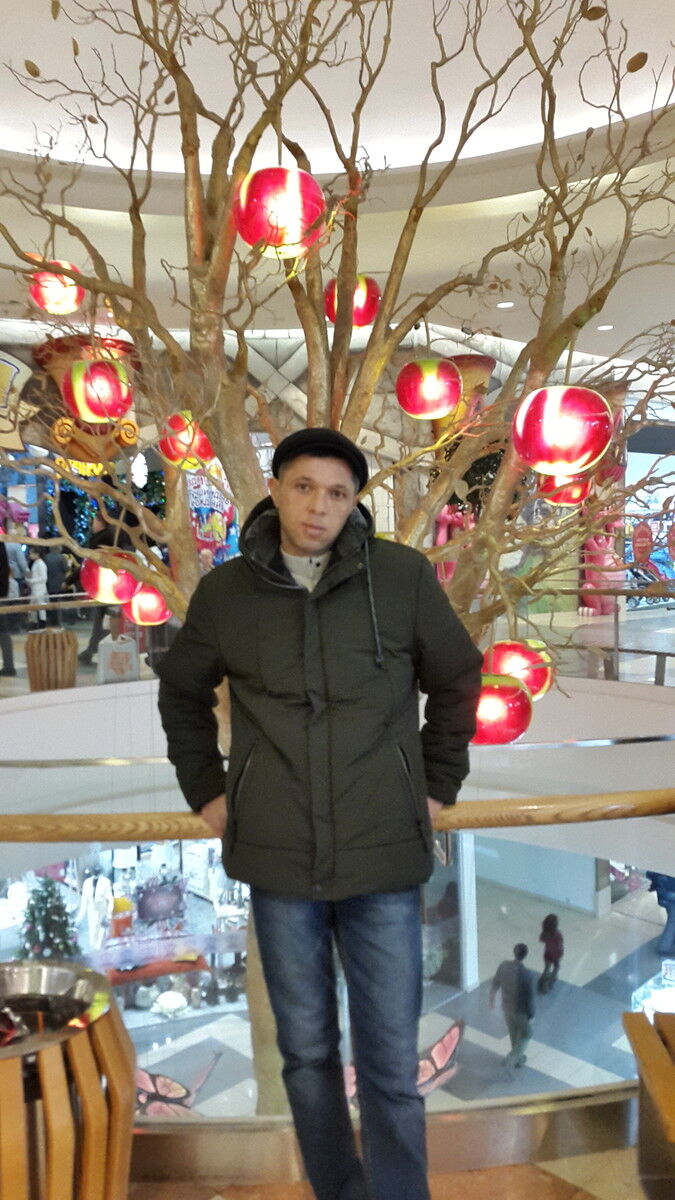  ,   Dilik, 44 ,   