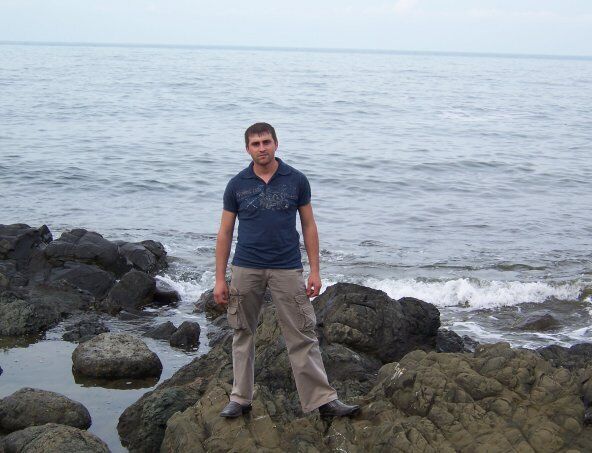  25344643  Pavel, 44 ,    
