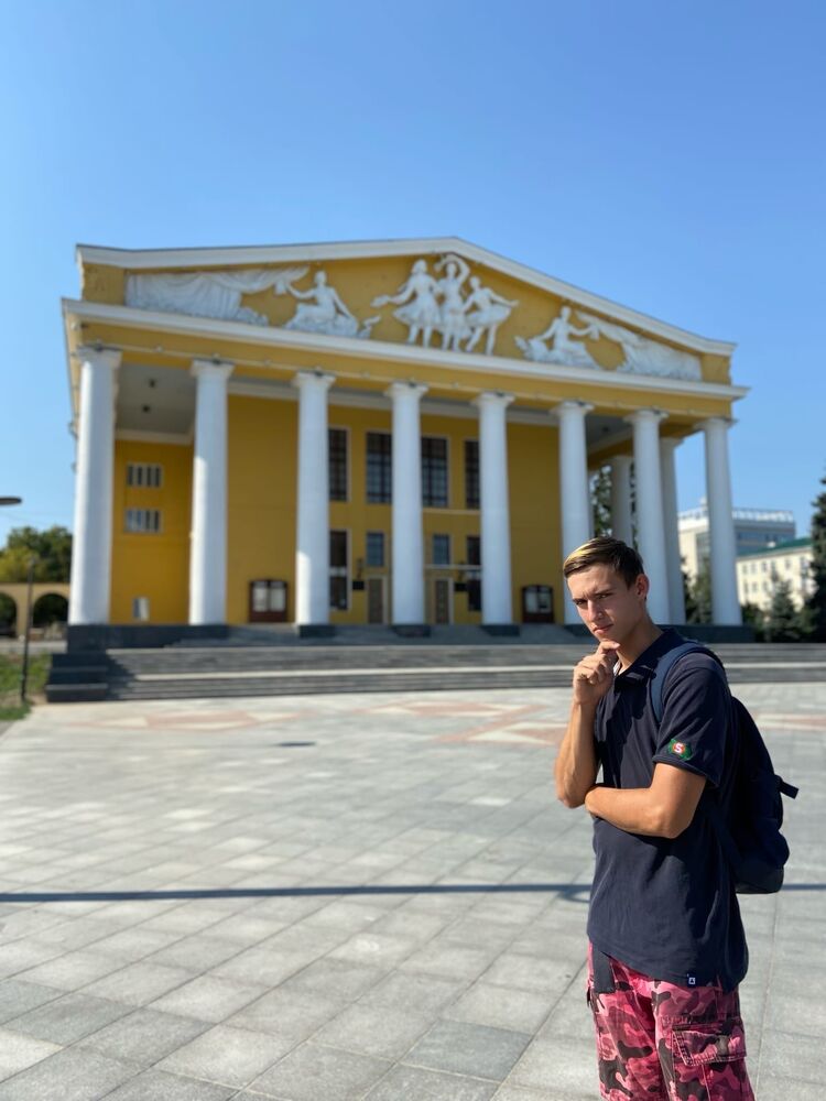  32303383  Alexey, 22 ,    