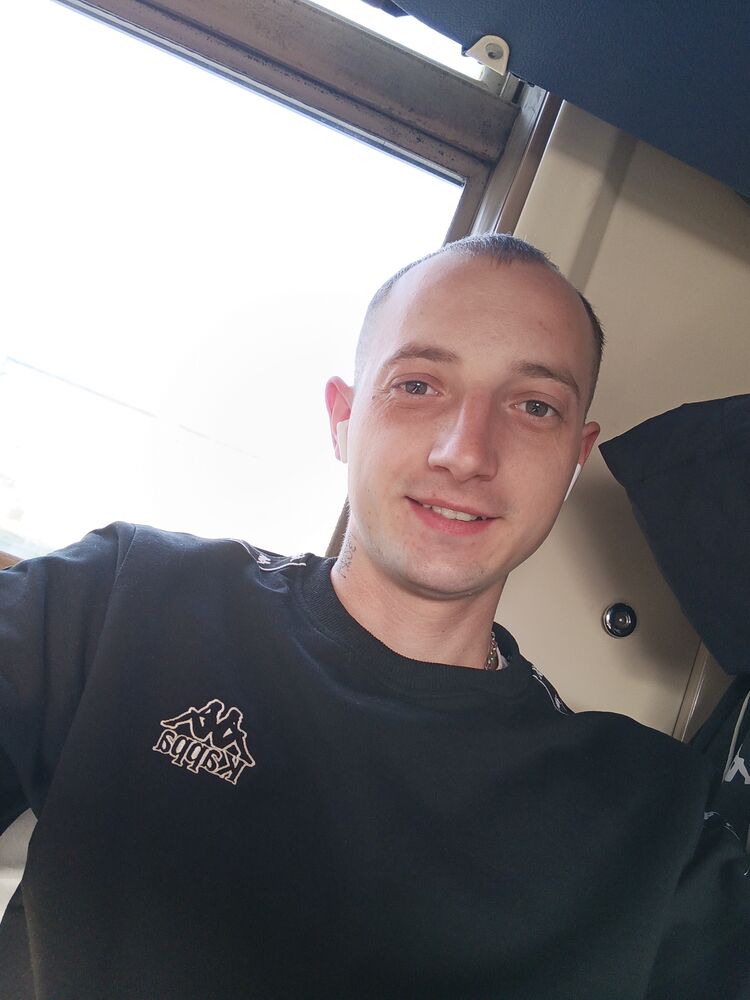  44414073  , 28 ,    