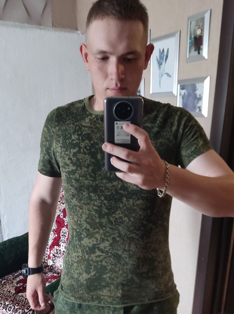  43647783  , 23 ,    