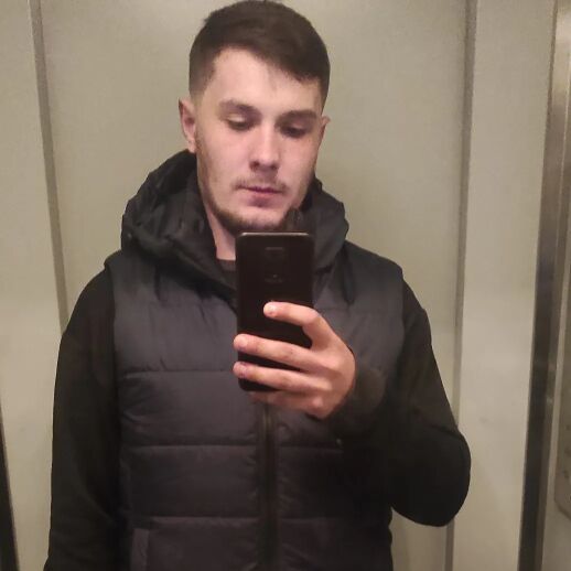  45740273  Vitalik, 26 ,    