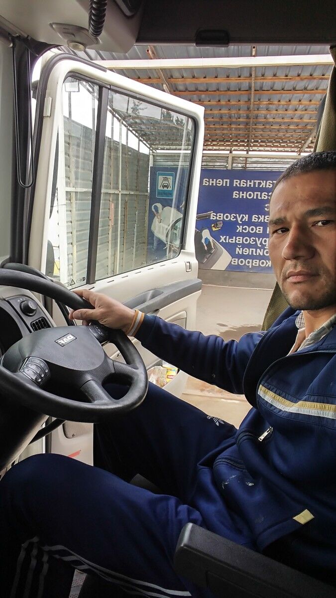  17489263  Mahsudbek, 41 ,    