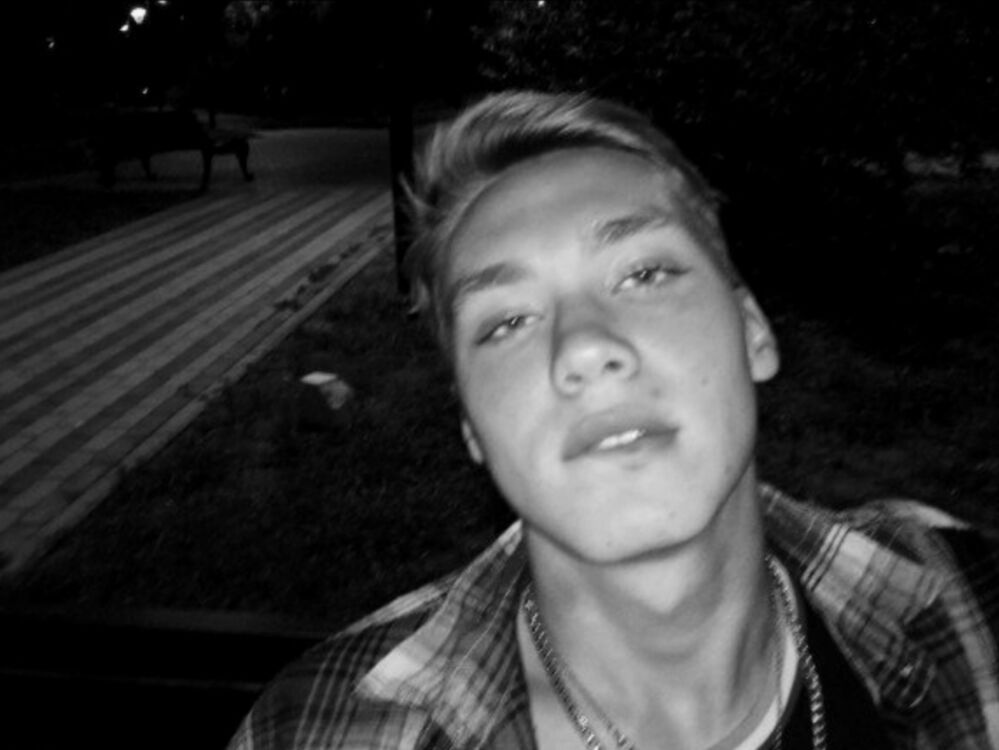  50309093  David, 20 ,    