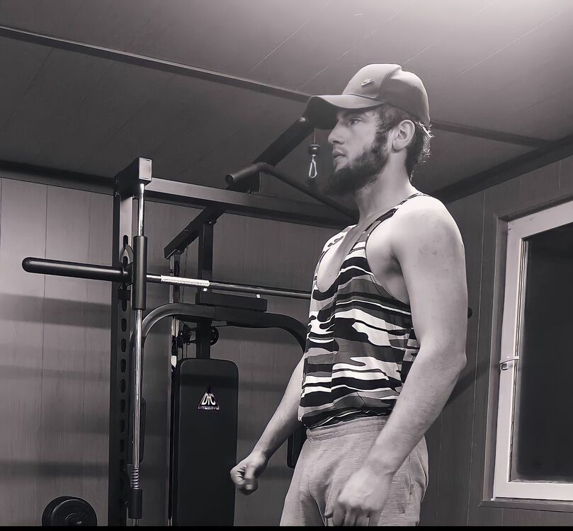  29587613  AdamAka, 25 ,    