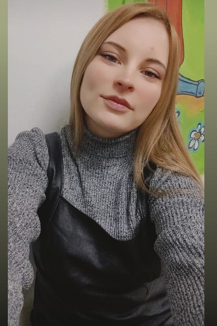  ,   Ksenia, 28 ,   c 