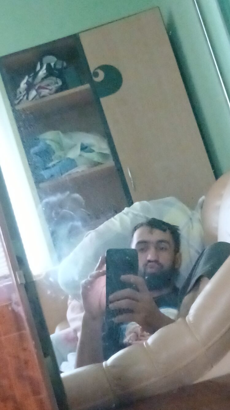  52548273  , 33 ,    -