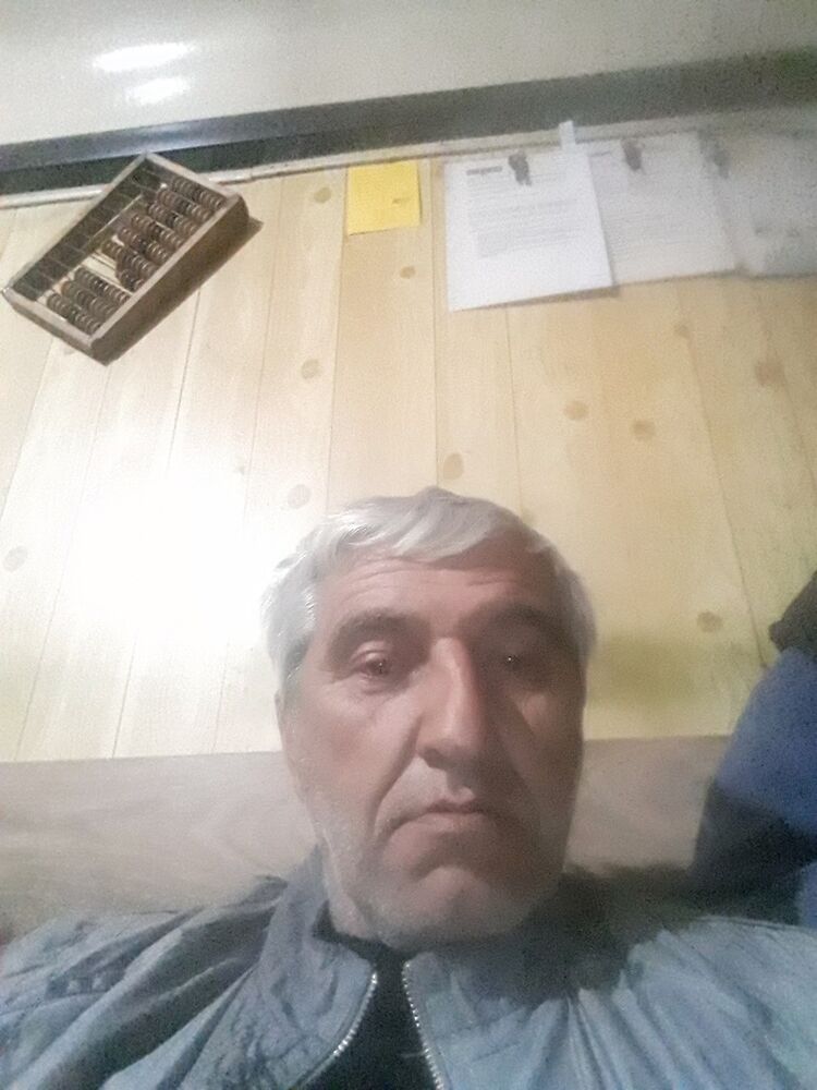  19107693  Bacho, 62 ,    