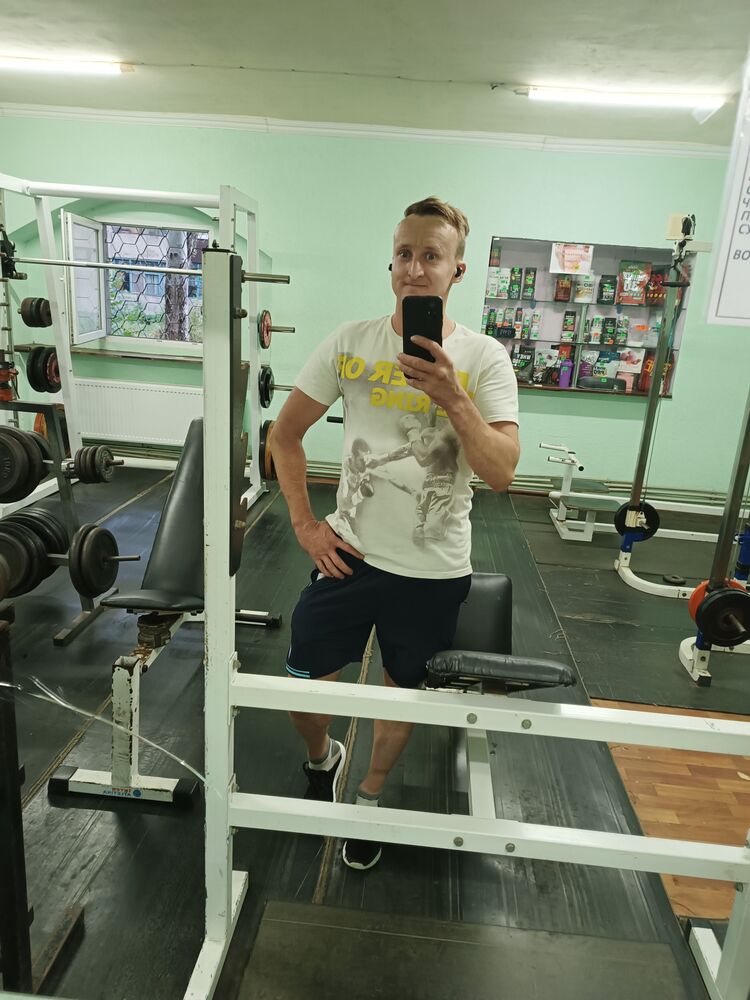  ,   Valery, 32 ,     , c , 