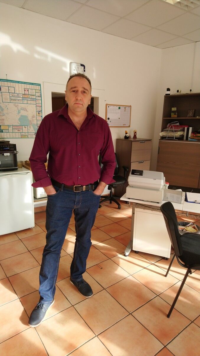  Laatzen,   , 49 ,     , c 