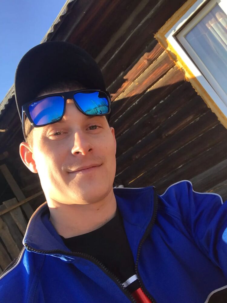   ,   Alexander, 34 ,   ,   , c , 