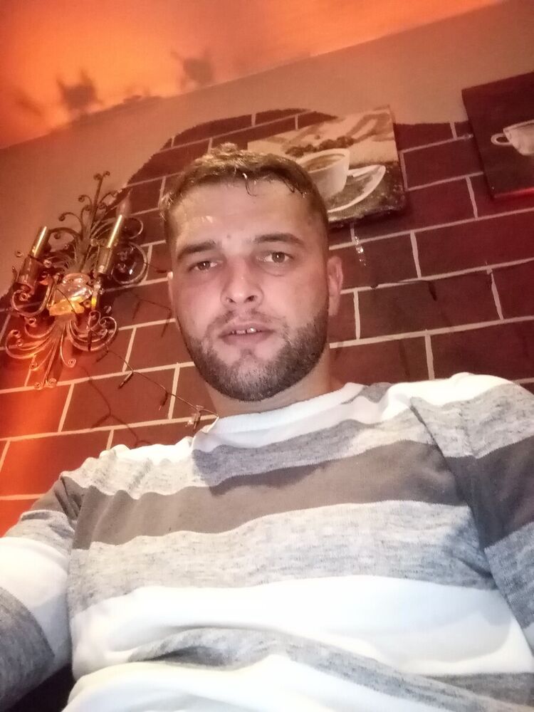  20620633  Dinis, 35 ,    